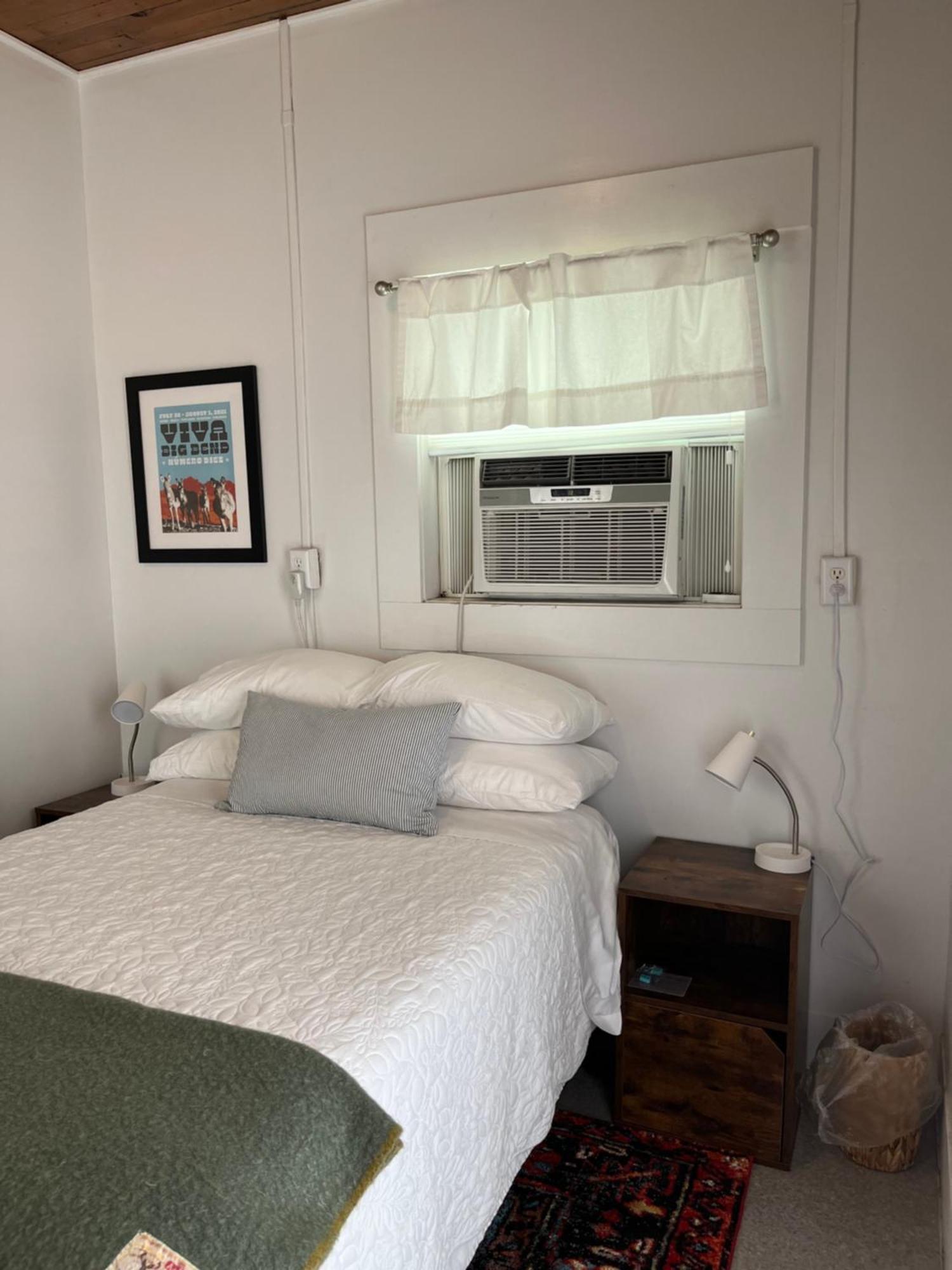 אלפיין Dragonfly Cottage 1 Of 5 Listings Downtown מראה חיצוני תמונה